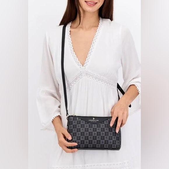 NWT London Fog Crossbody Bag Addison Tower Signature Print NEW $78 - Picture 8 of 8